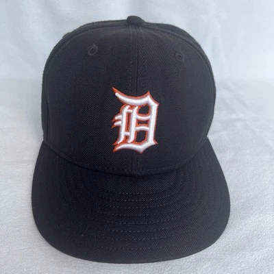 Detroit Tigers Hat Cap Fitted 7 1/8 Men Black MLB New Era 59Fifty - Image 1 of 4