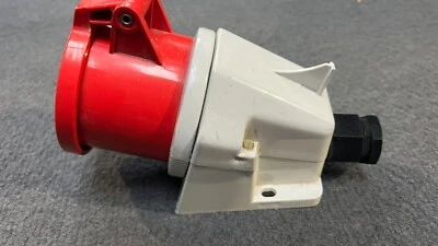 Lewden 32A 3 Phase IP44 Socket Main Electrical Generator Site Event Power - Image 1 of 4