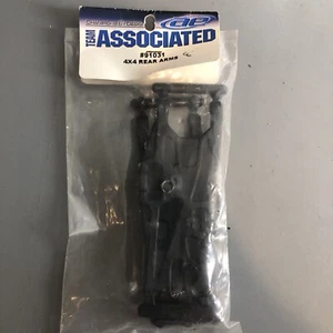 Team Associated #91031 - 4X4 Rear Arms - Picture 1 of 3
