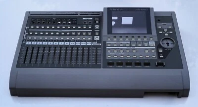 ROLAND VS-1680 - PLASTIC UPPER SHELL **PERFECT CONDITION** - Immagine 1 di 4