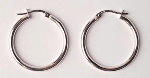 14ct White Gold Plain Hoop Earrings 1.04g *NEW* Xmas Gift Mum Wife Daughter 14kt - Picture 1 of 6
