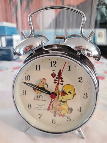 NEW Vtg DIAMOND Wind Up Alarm Clock w Bells Animated DUCK Original Box BROWN Cover