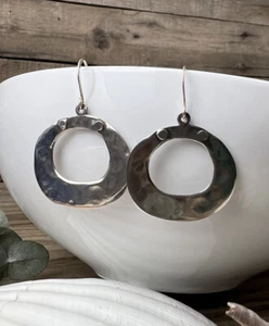 Vintage 925 Sterling Silver Pierced Hammered Hook Dangle Earrings Jewelry 🦋 - Picture 1 of 8