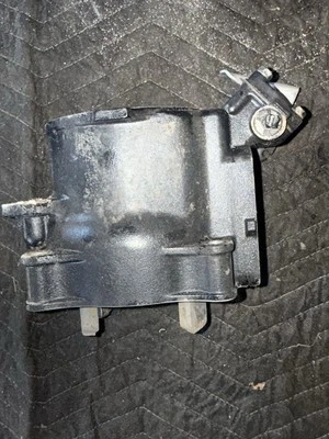 Yamaha Waverunner Gp1200r Cylinder  - Image 1 of 4