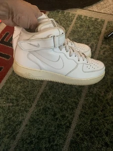 Size 11 - Nike Air Force 1 White - Picture 1 of 6