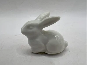 Otagiri White Ceramic Small Mini Rabbit Bunny Fairy Garden Easter 1.5” - Picture 1 of 9