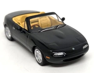 TSM 1/64 Eunos Roadster Mazda MX-5 Mk1 V-Special RHD Green Diecast Model Car - Picture 1 of 7