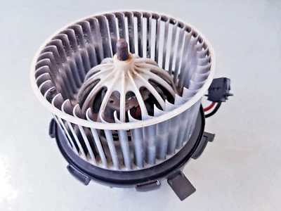 AUDI A5 TFSI SPORT 2.0i MANUAL 2009-2015 VENTILADOR CALEFACTOR SOPLADOR CON MOTOR K5807005 Foto 1 de 4