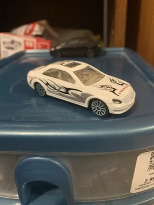 Pioneer 1/64 Mercedes Clase S Raro Diecast Car Blanco!!!! Foto 1 de 4