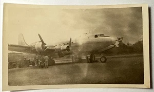Avión de hélice militar Douglas DC-4 de la década de 1940 foto avión de guerra - Imagen 1 de 14