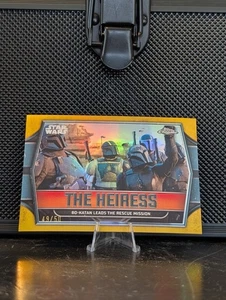 2024 Topps Chrome Star Wars #TH-3 The Heiress Insert - Gold Parallel 49/50 - Picture 1 of 3