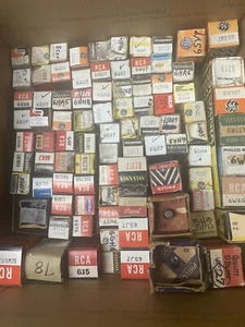 Lote de 90+ tubos de vacío de radio/TV de varias marcas vintage en caja NOS - Imagen 1 de 5