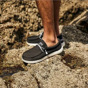 $60 NEW Reef Men Cushion Coast TX Lightweight Memory Foam Sneaker BLK 8.5 D146 - Picture 1 of 9
