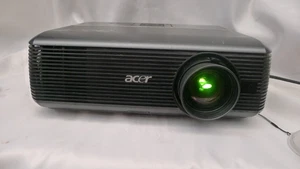 Acer P5390W Professional class DLP 4000 Lumens WXGA DLP Projector - Picture 1 of 16
