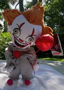 Animated IT Pennywise Clown Plüschtier Gehen Sprechende Puppe Halloween Gruselig LG 14,5 Zoll - Bild 1 von 3