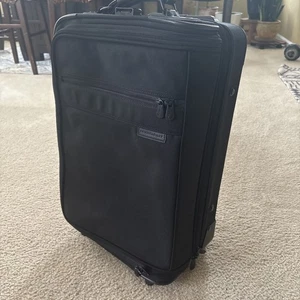 Bolsa de ropa Briggs & Riley Baseline equipaje de mano con ruedas negra de nailon 22" - Imagen 1 de 22