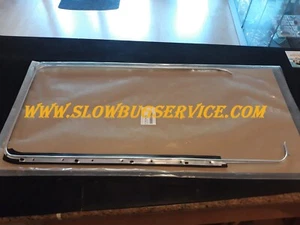 VW BUS T2 BAY '67/'79 - RASCHIAVETRO ESTERNO DX RIGHT DOOR WINDOW SCRAPER - Imagen 1 de 1
