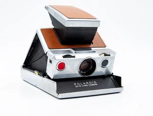 Polaroid SX-70 Land Camera in Very Good Condition - Picture 1 of 10