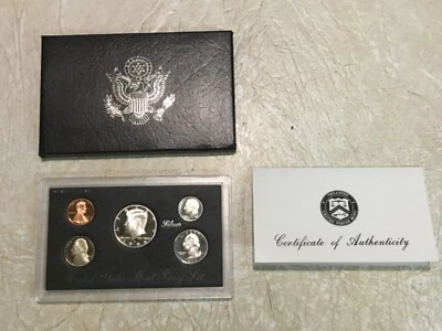 1994  3 SILVER COIN Proof Set Gem Mint US Display Box Vintage 90% Silver - Image 1 of 4