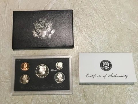 1994  3 SILVER COIN Proof Set Gem Mint US Display Box Vintage 90% Silver Cover