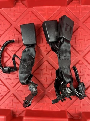 2024 2025 NISSAN ROGUE REAR  SEAT BELT BUCKLE OEM 888436RR0A - Image 1 of 4