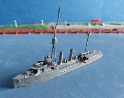 1 : 1250 Metall Modell unbekannter 2 Schornstein Zerstörer 6 cm - Bild 1 von 4