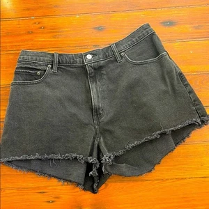 Pantalones cortos de mezclilla Abercrombie & Fitch The Mom Hi Rise negros talla 34 - Imagen 1 de 6