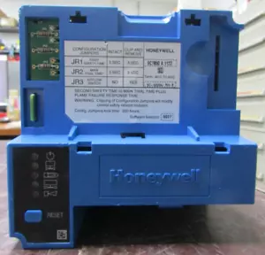 😃 HONEYWELL BURNER CONTROL EC7850 A 1122 - Picture 1 of 7