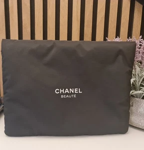Kosmetiktasche Von Chanel  Neu Mit Magnet Verschluss  - Bild 1 von 7