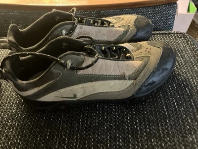 Zapatos de Ciclismo Nike Cato III talla 8.5 en Excelente Estado con Clips Foto 1 de 4