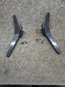 PIEDISTALLO 55" LG 55UK6090PUA NERO BASE GAMBE USATO CON VITI - Foto 1 di 3