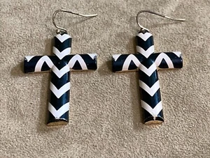Dangle Earrings Brown Cream Crosses Gold Tone C126-11 - Picture 1 of 2