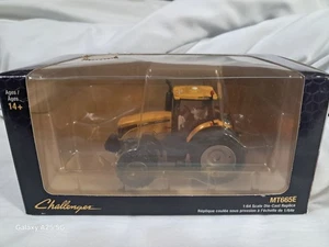 1/64 Challenger MT665E Tractor W/Duals, Farm Show Edition, SpecCast CUST 1495 - Picture 1 of 6