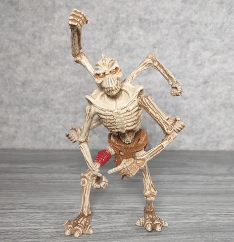 Skeleton Warriors ARACULA 6" Action Figure Playmates Scary 1994 Cover