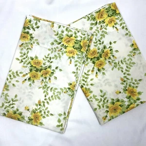 Par de fundas de almohada estándar vintage 1977 Stevens Utica Mid Century amarillas florales - Imagen 1 de 4