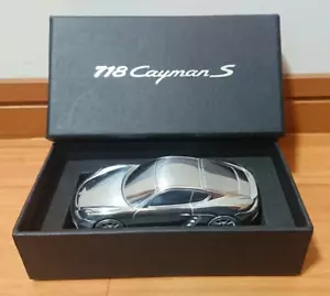 Porsche 718 Cayman S Paper weight Paperweight Metal Car Size 10x4x2.5cm - Picture 1 of 6