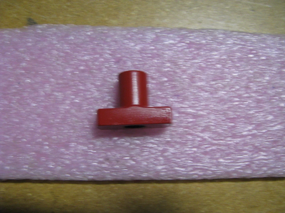 KITCO / BOEING KNOB ( NO HARDWARE ) # 53D320055-5 NSN: 5355-01-016-1169 - Image 1 of 4