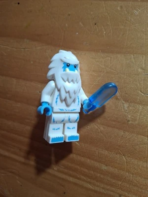 LEGO Collectable Minifigure YETI Series 11 71002  With Lollie - Image 1 of 3