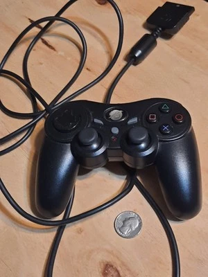 Pelican PL-6604 PlayStation 2 PS2 Wired Controller - Matte Black Clean - Image 1 of 4