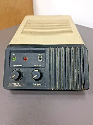 Vintage REGENCY TR200 VHF Radio, TRH202, No Mic, No Power Cable, Untested - Image 1 of 4