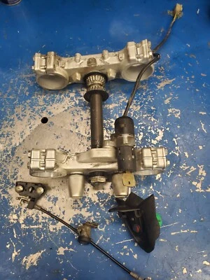 2011 11 Husqvarna 630 SMS 630SMS Triple Clumps Clump OEM Ignition Lock Fuel Cap Foto 1 de 4