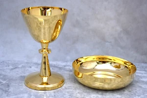 Nice Travel Chalice with Bowl Paten, Lightly Used, 5 1/8" ht (CU2157)chalice co - Picture 1 of 13