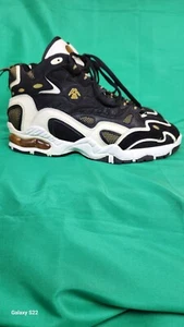 Herren schwarz und weiß hohe Turnschuhe Größe 12 - Bild 1 von 7