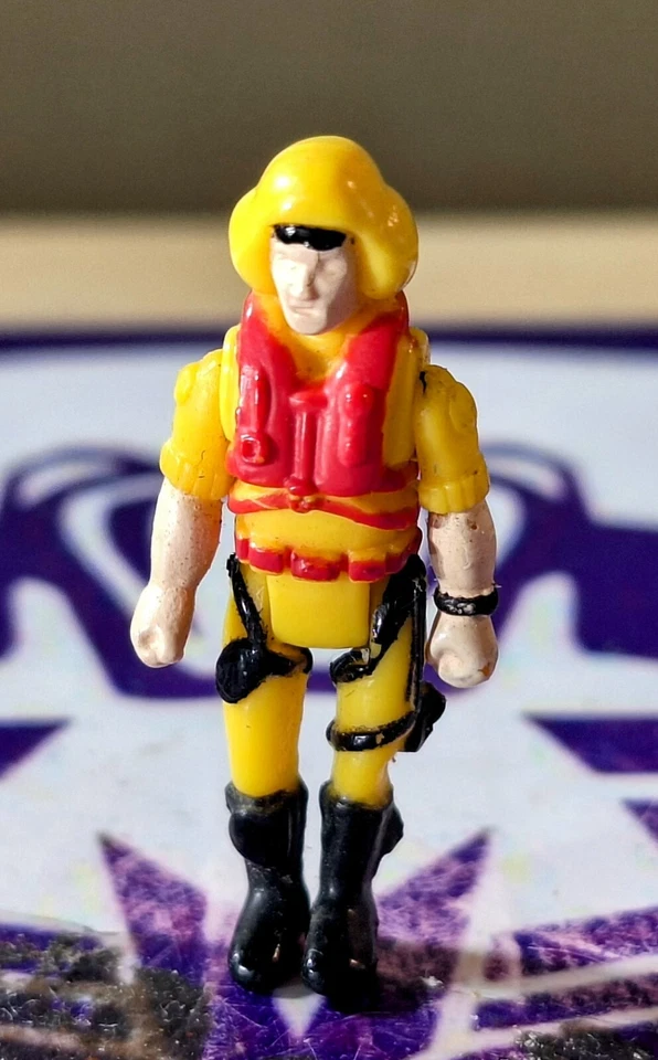 MATCHBOX MEGA RIG RESCUE SERIES RESCUE SQUAD HELICOPTER PLAYSET FIGURE 1997 #2 - Image 1 of 1