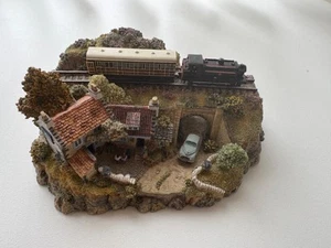 Danbury Mint Country Lines Collection by Jane Hart "The Railway Arms". - Picture 1 of 3