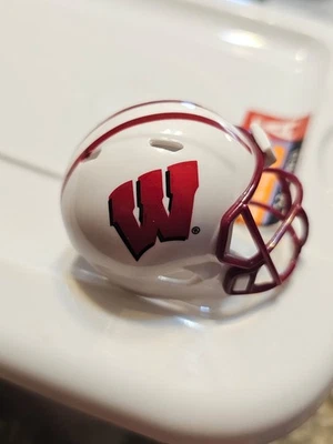 WISCONSIN BADGERS SPEED BIG 10 #1411 FOOTBALL POCKET PRO HELMET RIDDELL - Image 1 of 4