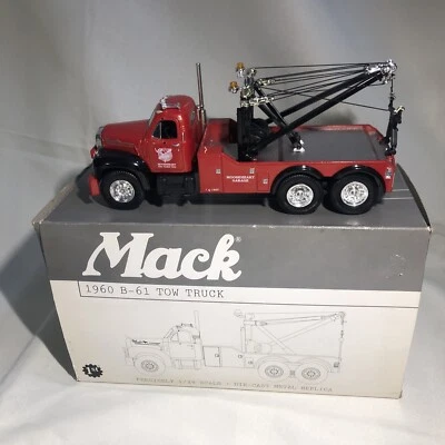 Rare First Gear Model 19-2297: 1960 Mack B-61 Tow Truck, Mooseheart Garage 1:34 - Image 1 of 4