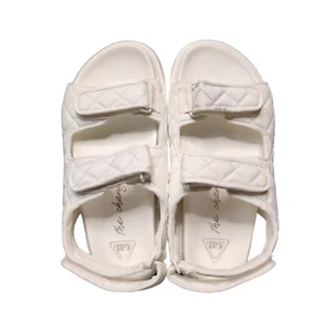 White Sandals Size 8 GB Y2K Chunky The Change Earth Day Sustainable Flat Strap - Picture 1 of 15