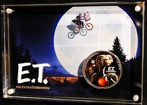 E.T. The Extra-Terrestrial 40th Anniversary Silver Glowing Coin in Acryl Display - Bild 1 von 1