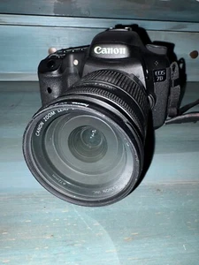 Canon EOS 7D mit Zoomobjektiv EF-S 18-85 USM Kit - Bild 1 von 15